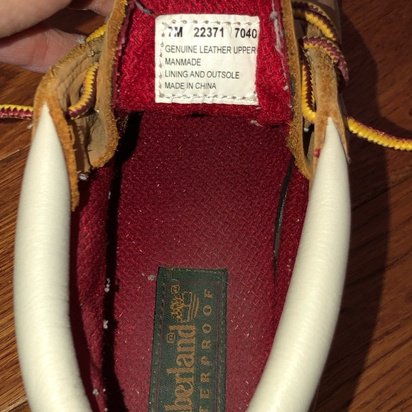 Women’s Wheat Timberland boots with white sole - Picture 4 of 5